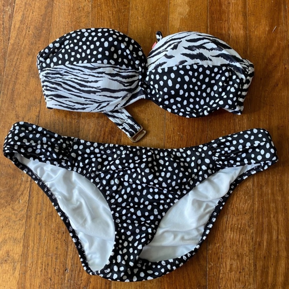Victoria’s Secret Bikini set